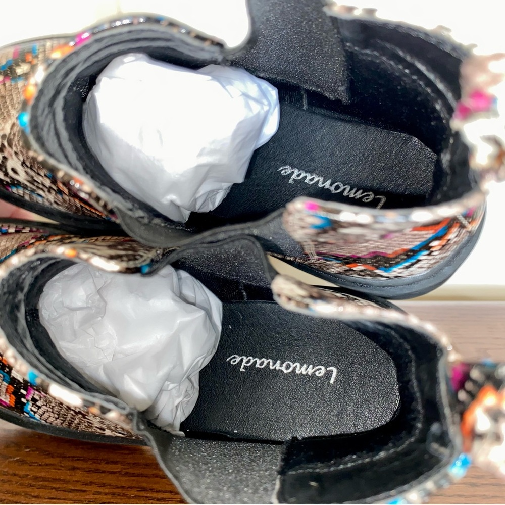 NWOT Women's Platform Chelsea Booties Colorful Snakeskin Waterproof Size 9 - Picture 3 of 9